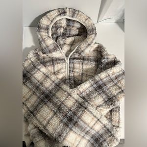 Sherpa Sweater - Plaid